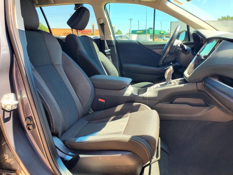 Subaru Outback Vehicle Image 14