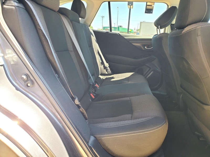 Subaru Outback Vehicle Image 15