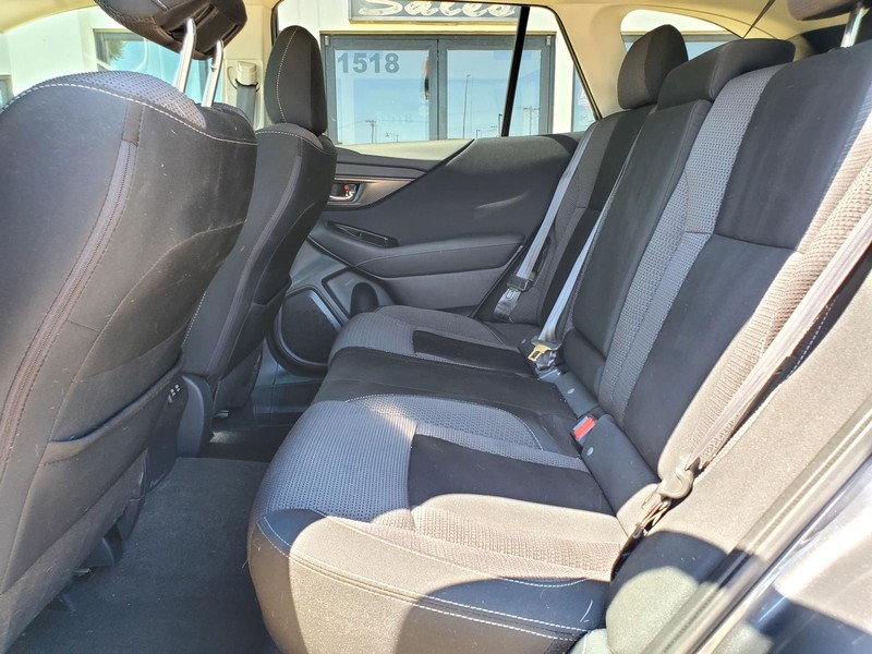 Subaru Outback Vehicle Image 16