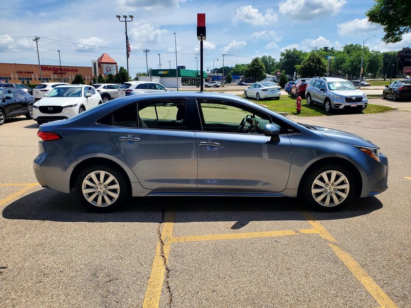 Toyota Corolla Vehicle Image 04