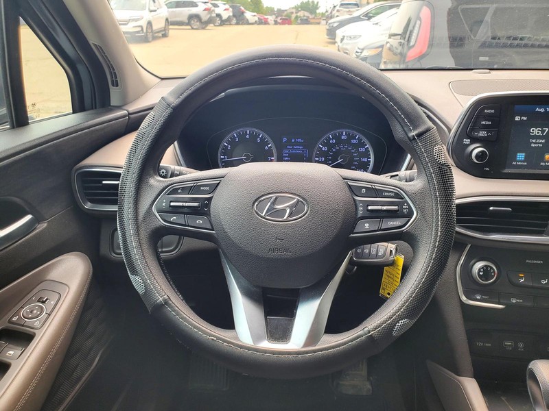 Hyundai Santa Fe Vehicle Image 10