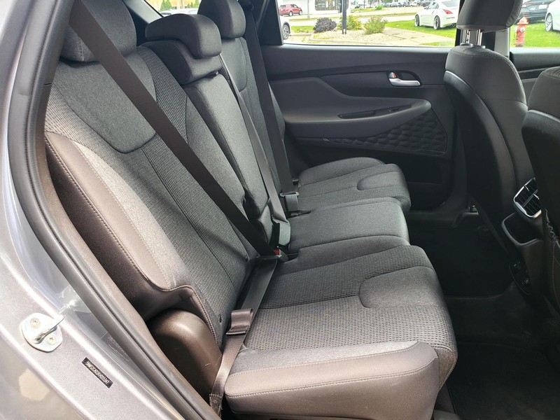 Hyundai Santa Fe Vehicle Image 14