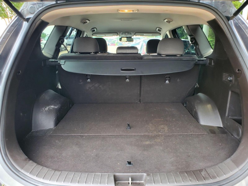 Hyundai Santa Fe Vehicle Image 15