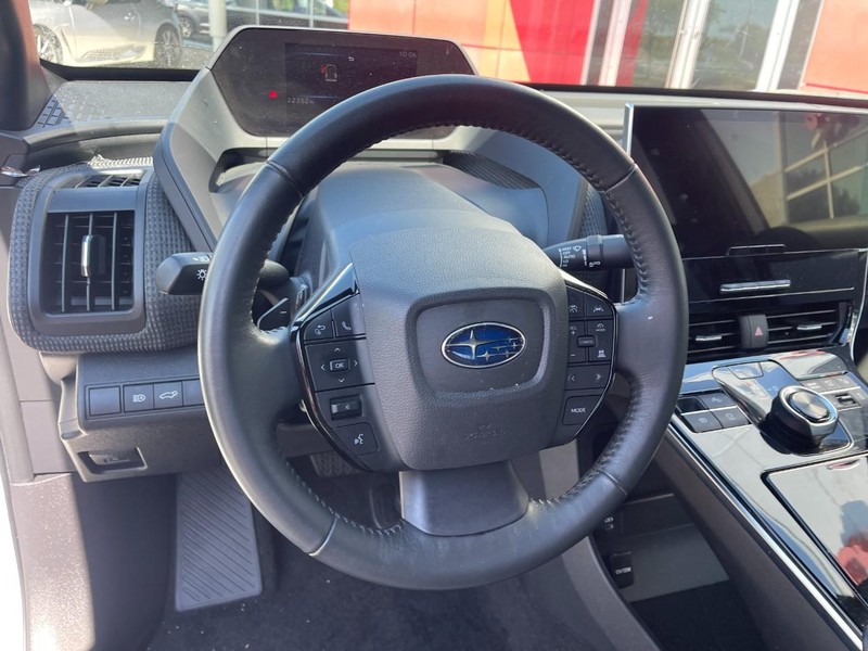 Subaru Solterra Vehicle Image 18