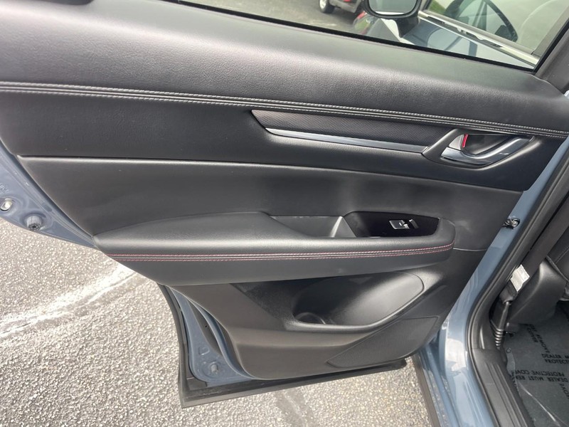 Mazda CX-5 Vehicle Image 18