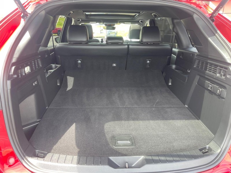 Mazda CX-70 Vehicle Image 25