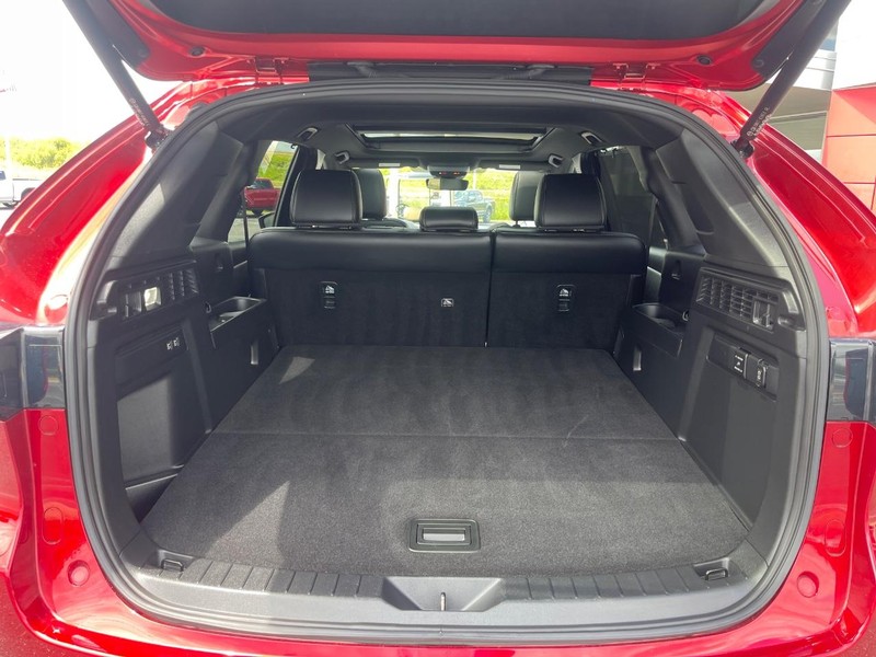 Mazda CX-70 Vehicle Image 26