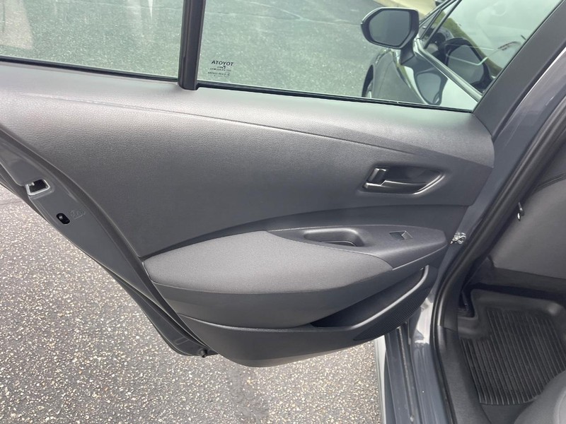 Toyota Corolla Vehicle Image 12