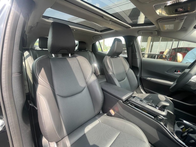 Toyota Prius Vehicle Image 04