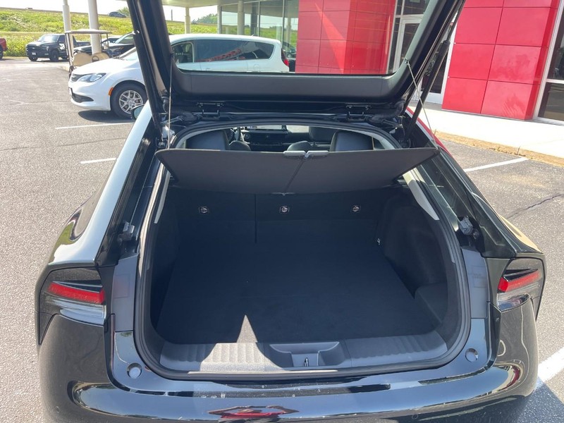 Toyota Prius Vehicle Image 12