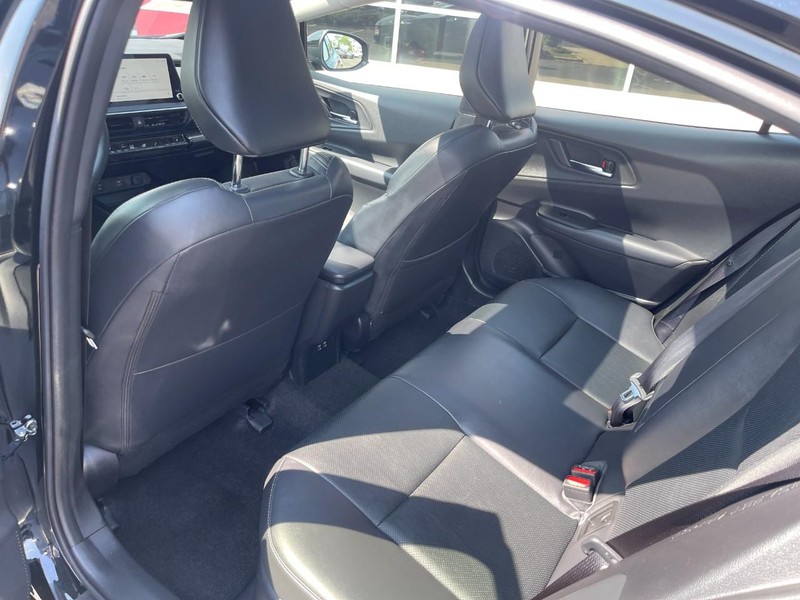 Toyota Prius Vehicle Image 13