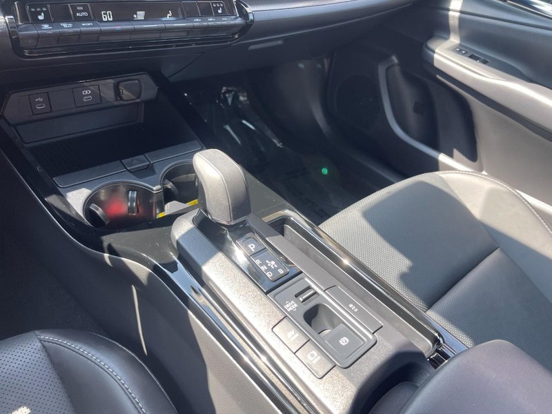 Toyota Prius Vehicle Image 20