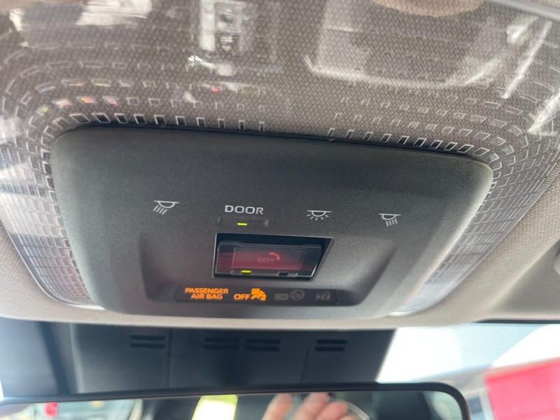 Toyota Prius Vehicle Image 25