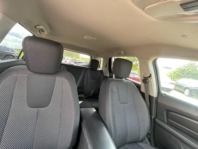 GMC Terrain Vehicle Image 05