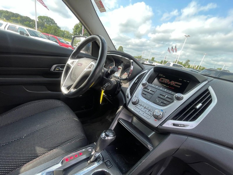 GMC Terrain Vehicle Image 06
