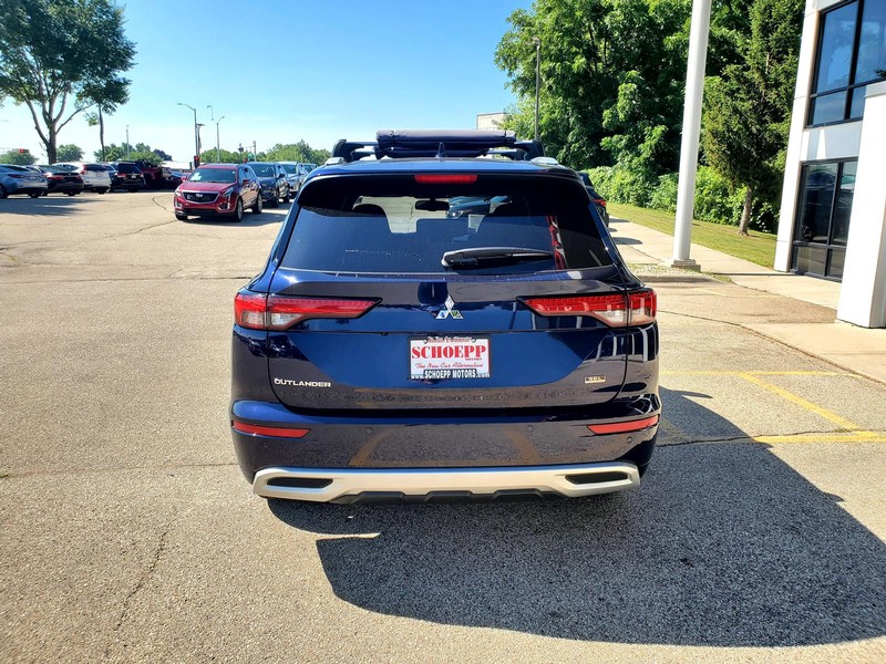 Mitsubishi Outlander Vehicle Image 06