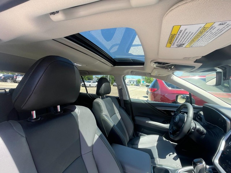 Subaru OUTBACK ON Vehicle Image 04