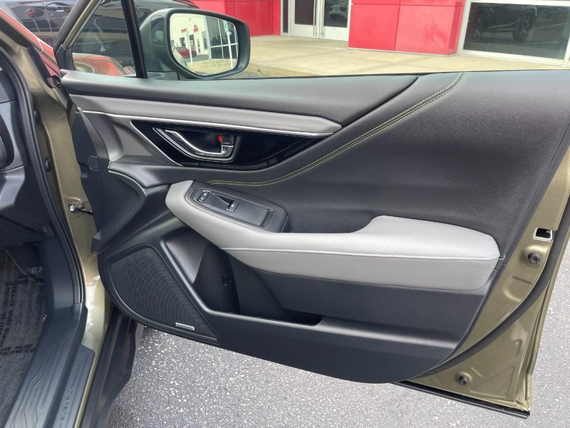 Subaru Outback Vehicle Image 12