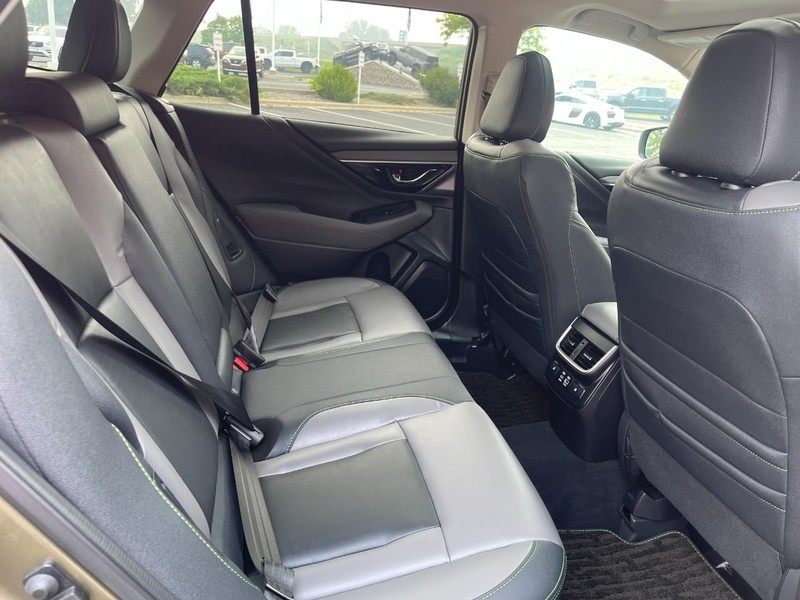 Subaru Outback Vehicle Image 13