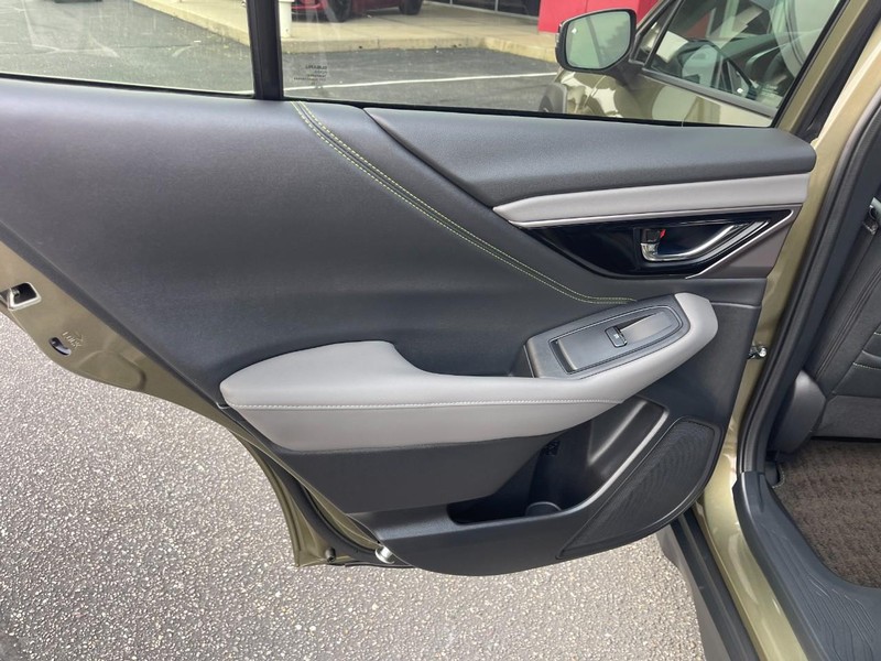 Subaru Outback Vehicle Image 19