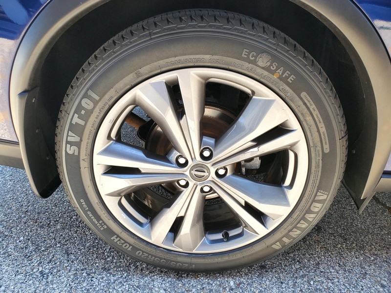 Nissan Murano Vehicle Image 18