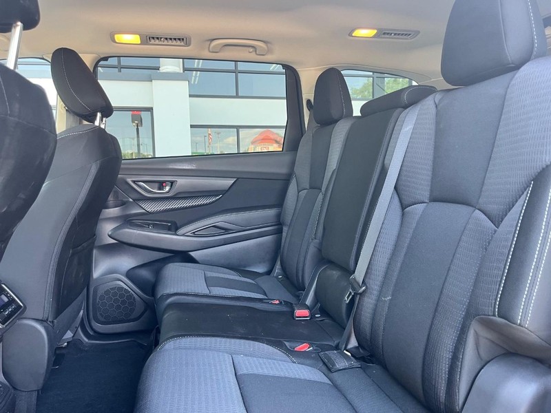 Subaru Ascent Vehicle Image 16