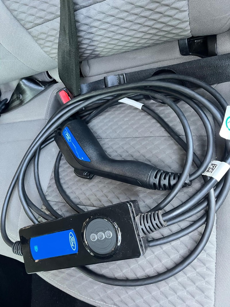 Ford Escape Vehicle Image 10