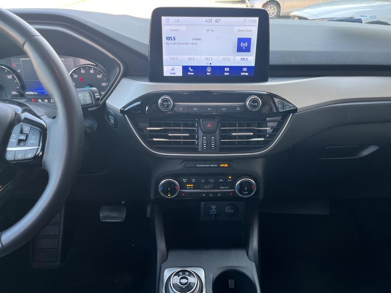 Ford Escape Vehicle Image 12