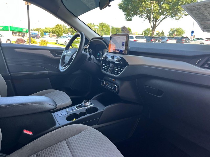Ford Escape Vehicle Image 16