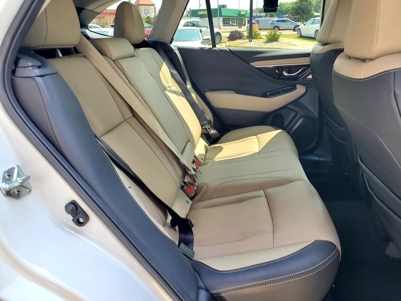 Subaru Outback Vehicle Image 15