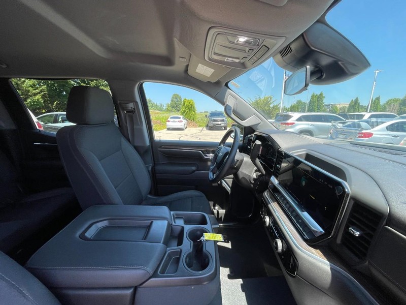 Chevrolet Silverado 1500 Vehicle Image 05