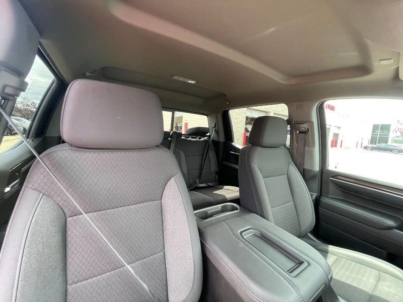 Chevrolet Silverado 1500 Vehicle Image 04