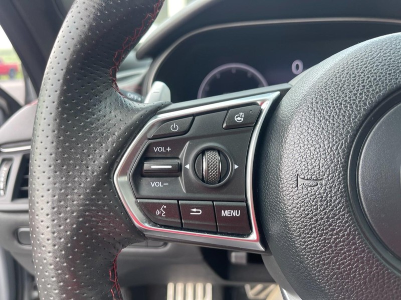 Acura TLX Vehicle Full-screen Gallery Image 25