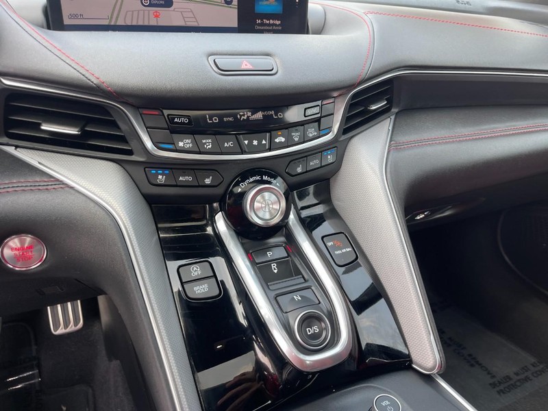 Acura TLX Vehicle Full-screen Gallery Image 38