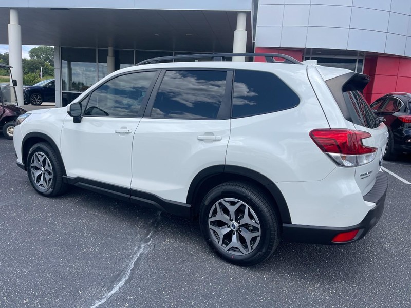 Subaru Forester Vehicle Image 04