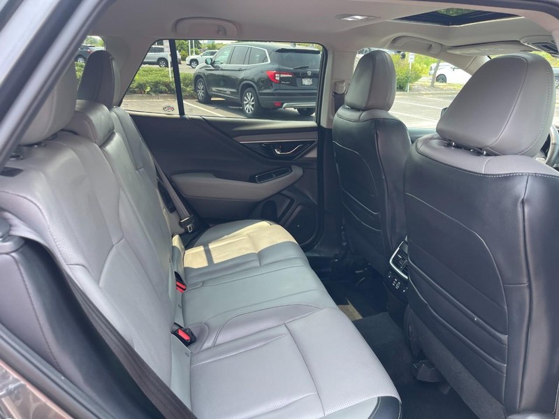 Subaru Outback Vehicle Image 13