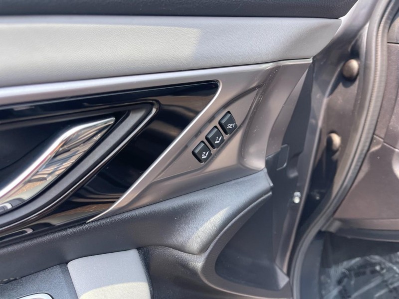 Subaru Outback Vehicle Image 23