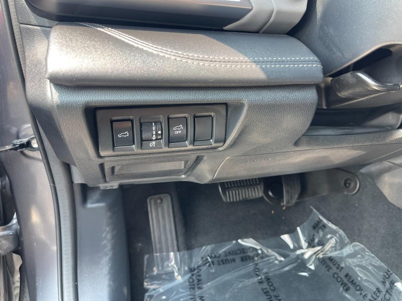 Subaru Outback Vehicle Image 24