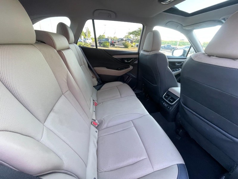 Subaru Outback Vehicle Image 09