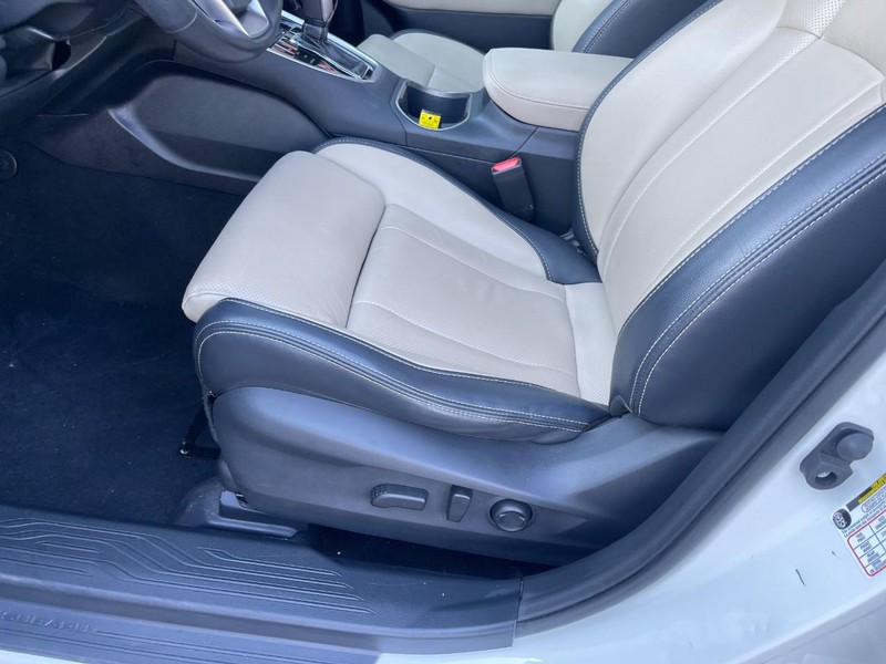 Subaru Outback Vehicle Image 16