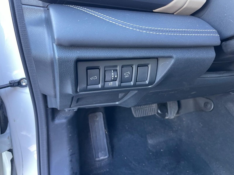Subaru Outback Vehicle Image 18