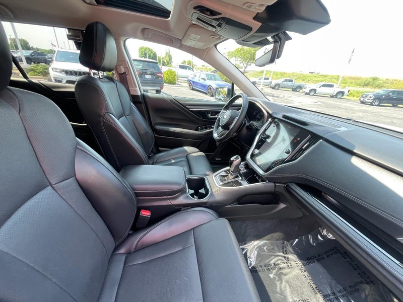 Subaru Outback Vehicle Image 11