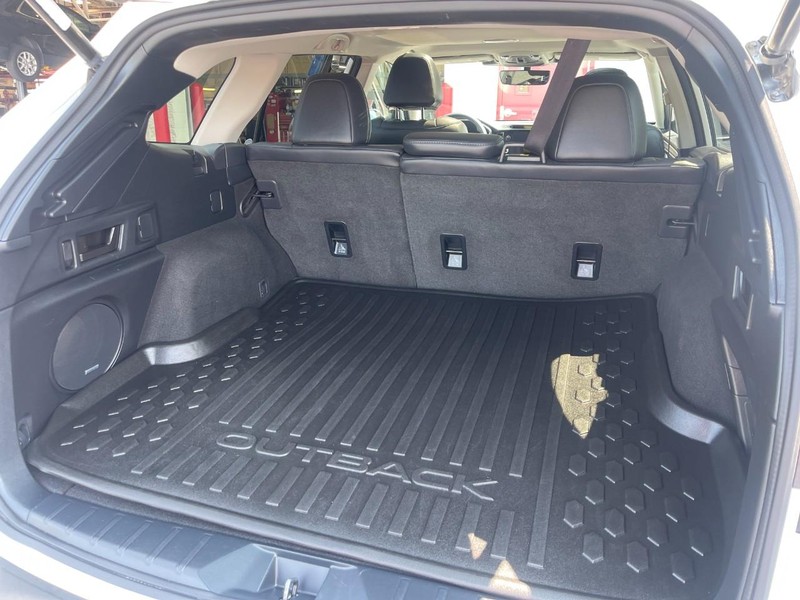 Subaru Outback Vehicle Image 17