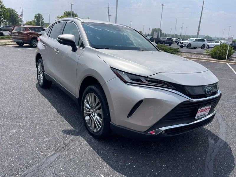 Toyota Venza Vehicle Image 02