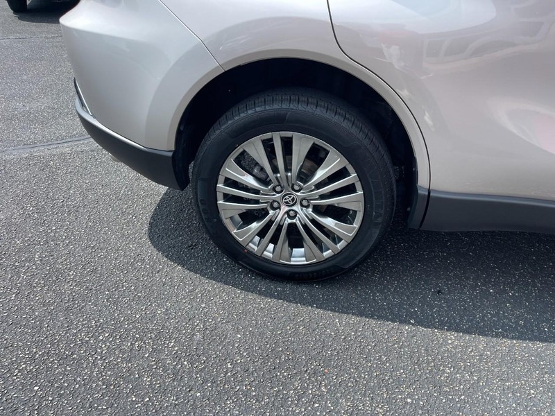 Toyota Venza Vehicle Image 08