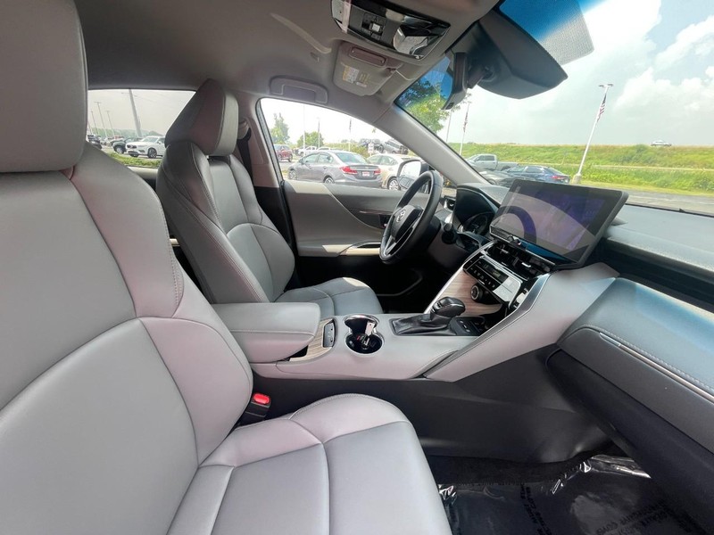 Toyota Venza Vehicle Image 10