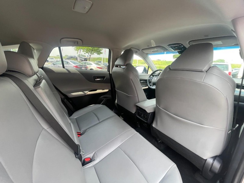 Toyota Venza Vehicle Image 13