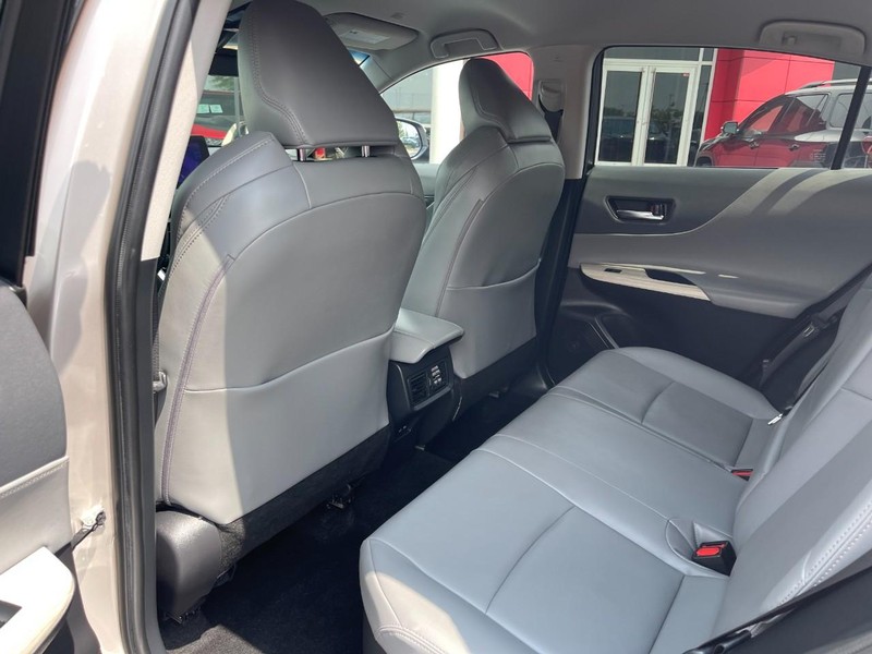 Toyota Venza Vehicle Image 17