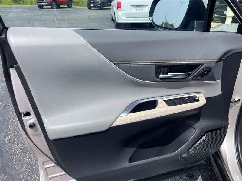 Toyota Venza Vehicle Image 20