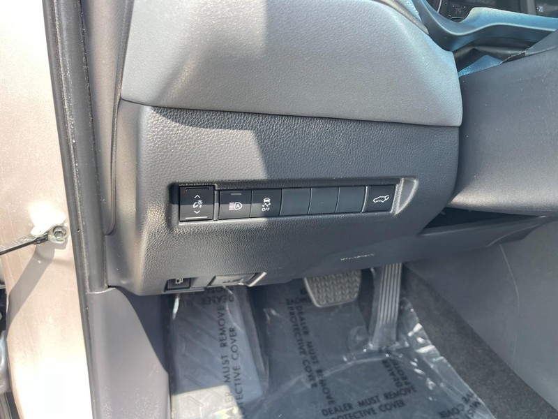 Toyota Venza Vehicle Image 22